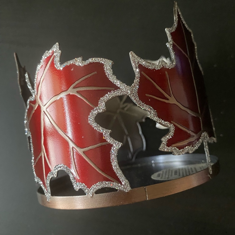 Leaf 3 wick candle holder